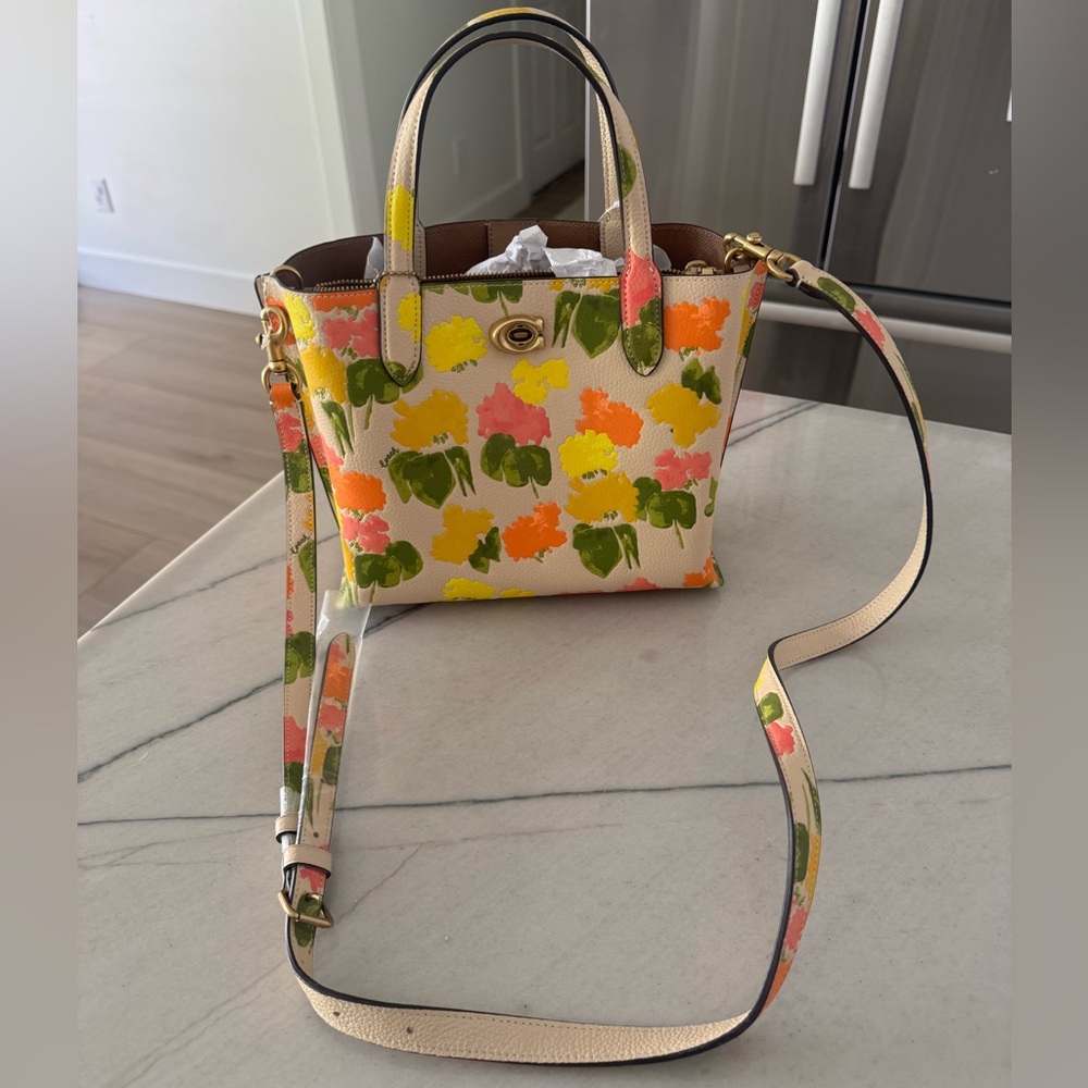 NWT coach willow tote